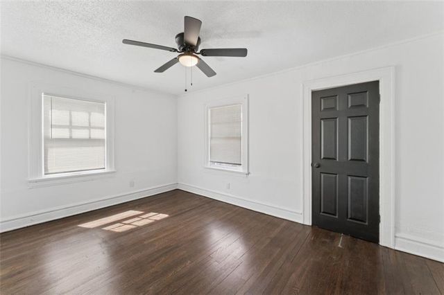 6046 Swope Parkway, Kansas City, MO 64130