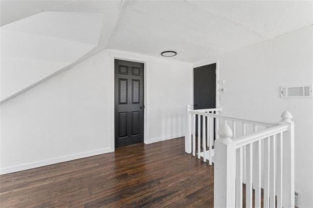 6046 Swope Parkway, Kansas City, MO 64130