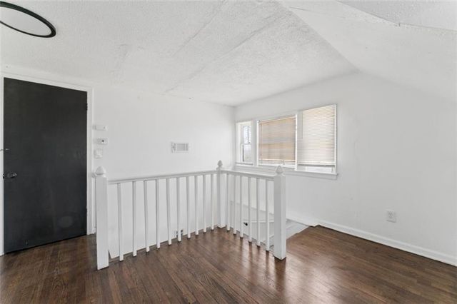 6046 Swope Parkway, Kansas City, MO 64130