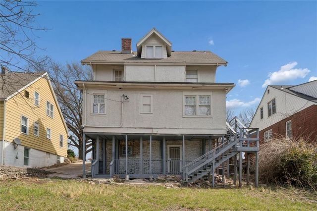 6046 Swope Parkway, Kansas City, MO 64130