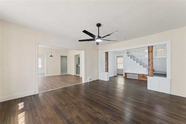 6046 Swope Parkway, Kansas City, MO 64130