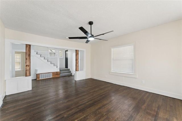 6046 Swope Parkway, Kansas City, MO 64130