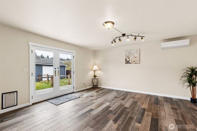 214 10th Avenue N, Algona, WA 98001