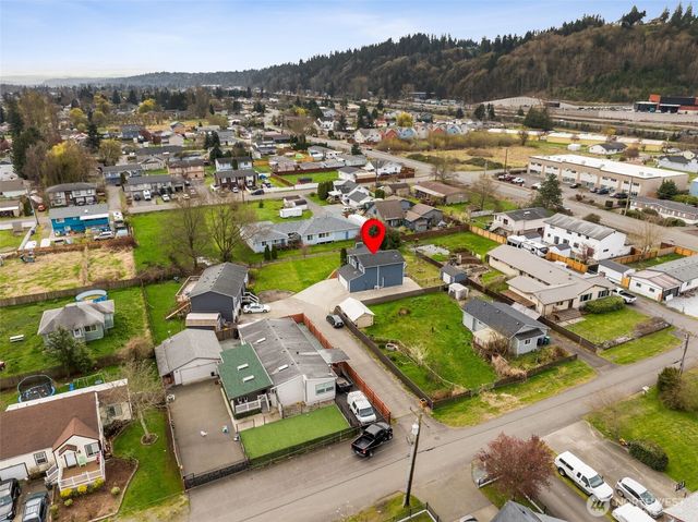 214 10th Avenue N, Algona, WA 98001