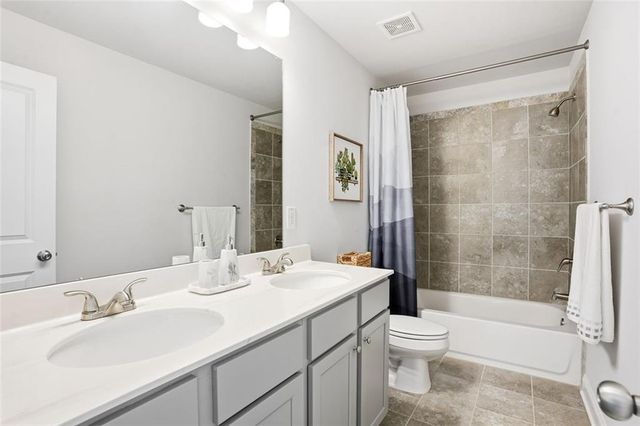 2200 GINGER LAKE DR NE Drive, Conyers, GA 30013