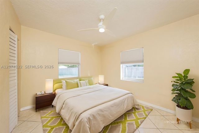 900 W Bloxham St, Lantana, FL 33462