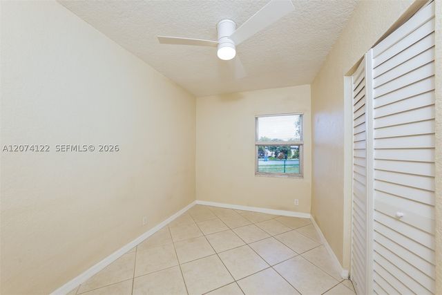 900 W Bloxham St, Lantana, FL 33462