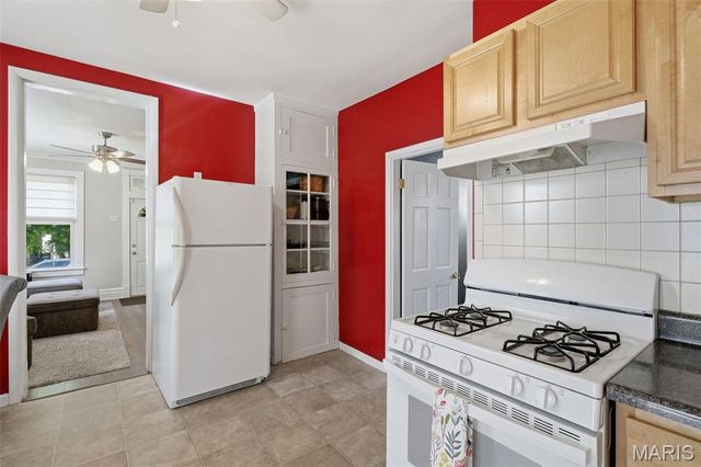 4955 Nagel Avenue, St Louis, MO 63109
