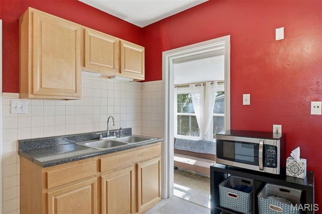 4955 Nagel Avenue, St Louis, MO 63109