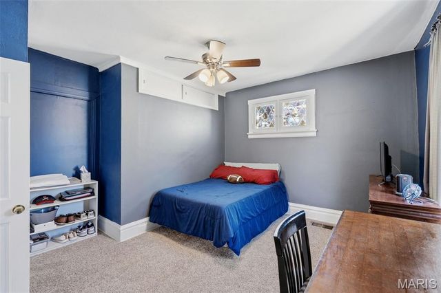 4955 Nagel Avenue, St Louis, MO 63109