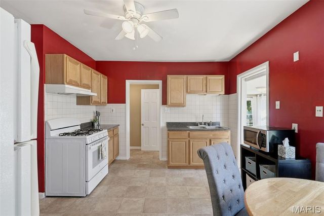 4955 Nagel Avenue, St Louis, MO 63109