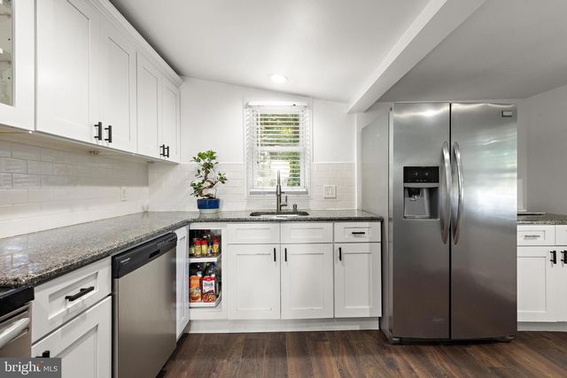 241 ROSELAND AVE, Lawrence Township, NJ 08648