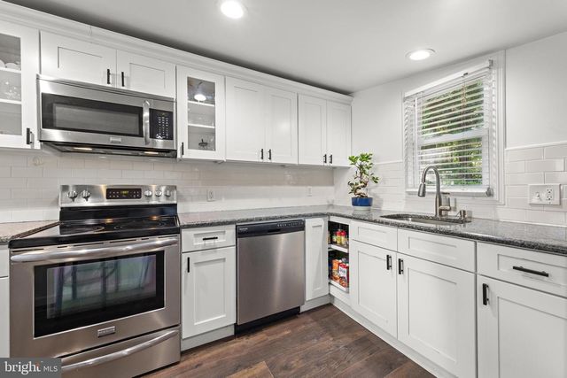 241 ROSELAND AVE, Lawrence Township, NJ 08648