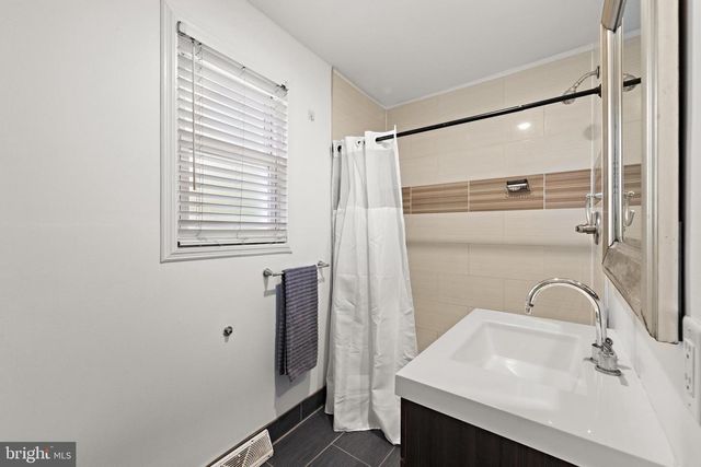 241 ROSELAND AVE, Lawrence Township, NJ 08648