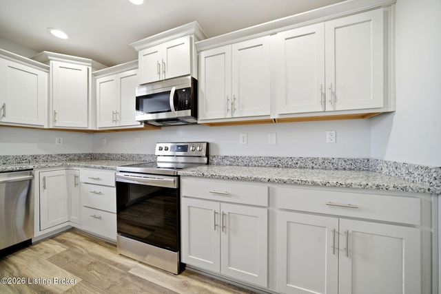 130 Reagan Dr, Taylorsville, KY 40071