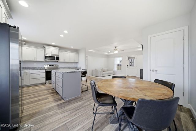 130 Reagan Dr, Taylorsville, KY 40071