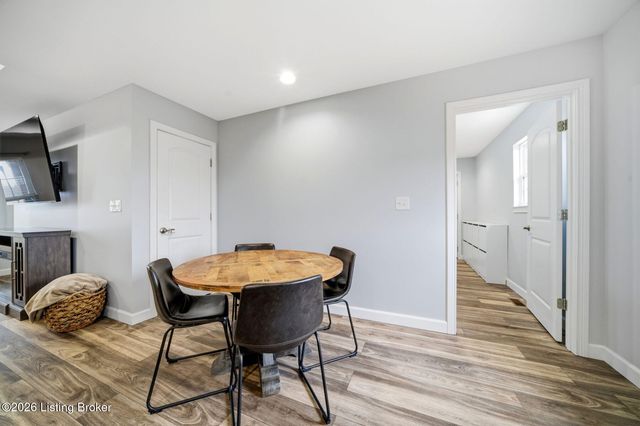 130 Reagan Dr, Taylorsville, KY 40071