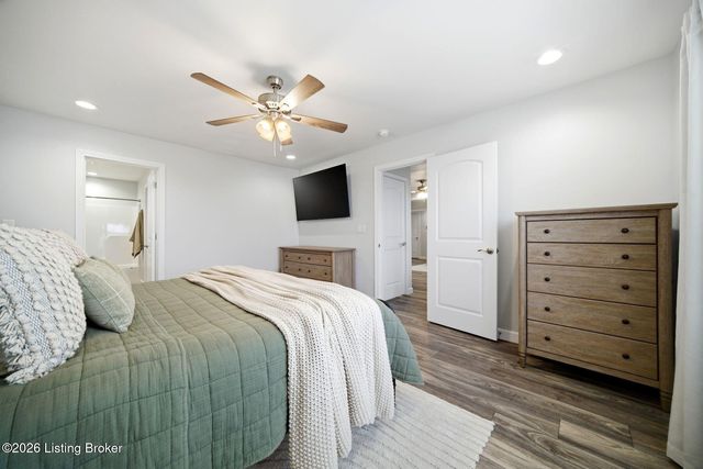 130 Reagan Dr, Taylorsville, KY 40071