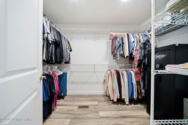 130 Reagan Dr, Taylorsville, KY 40071