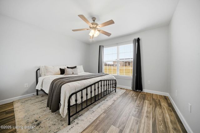 130 Reagan Dr, Taylorsville, KY 40071