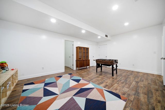 130 Reagan Dr, Taylorsville, KY 40071