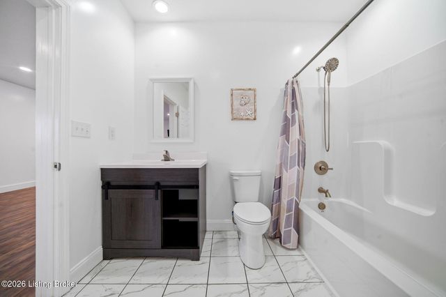 130 Reagan Dr, Taylorsville, KY 40071