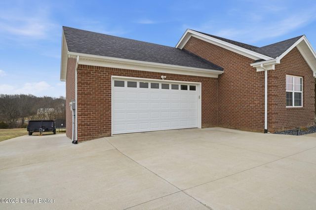 130 Reagan Dr, Taylorsville, KY 40071