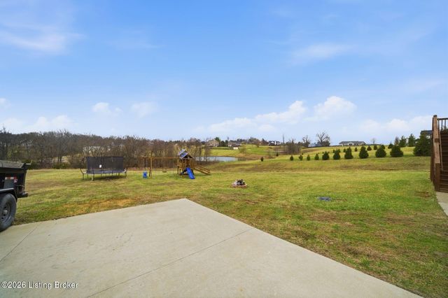130 Reagan Dr, Taylorsville, KY 40071