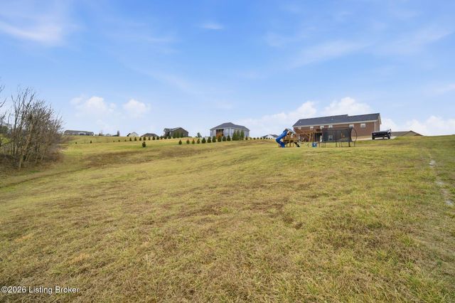 130 Reagan Dr, Taylorsville, KY 40071