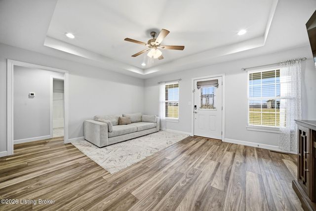 130 Reagan Dr, Taylorsville, KY 40071