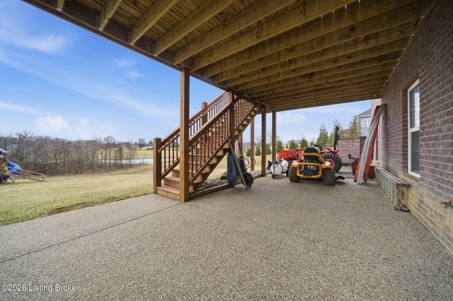 130 Reagan Dr, Taylorsville, KY 40071