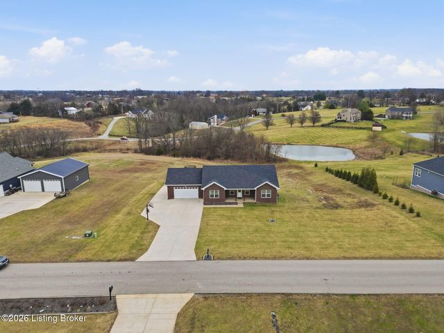 130 Reagan Dr, Taylorsville, KY 40071