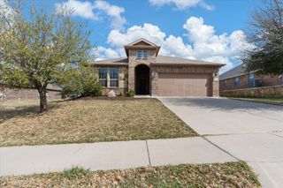 1313 MEADOWLAKES Drive, Azle, TX 76020