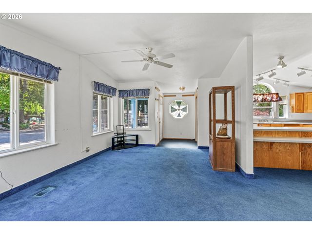 133 MCGEARY Rd, Kelso, WA 98626