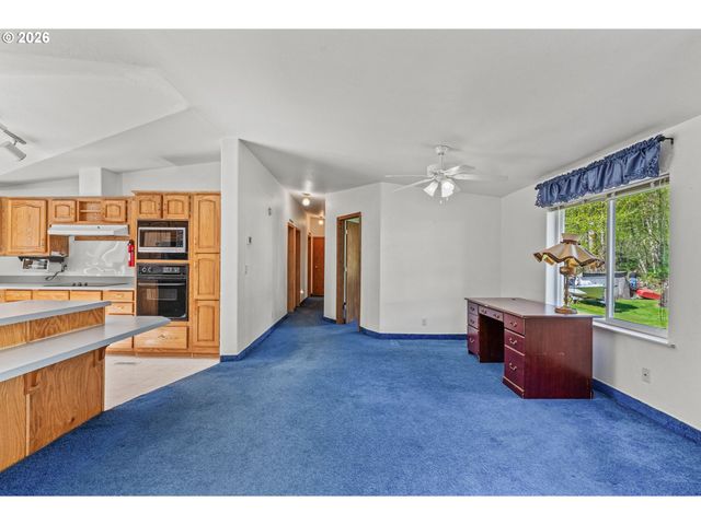 133 MCGEARY Rd, Kelso, WA 98626