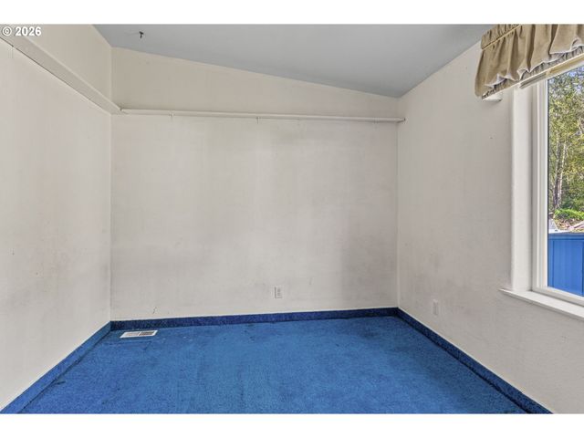 133 MCGEARY Rd, Kelso, WA 98626