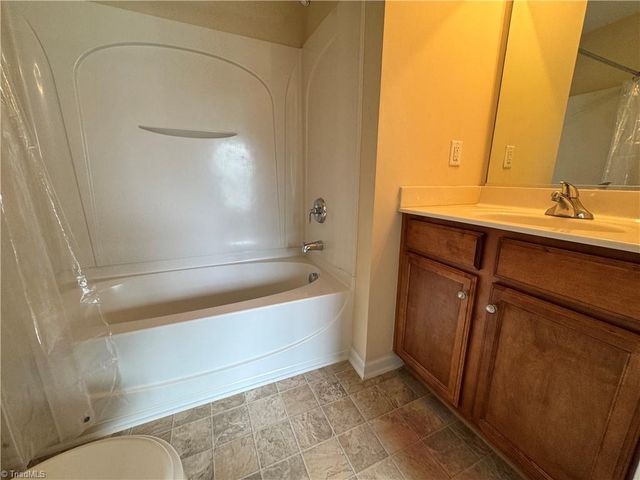 5564 Farm House Trail, Winston-salem, NC 27103