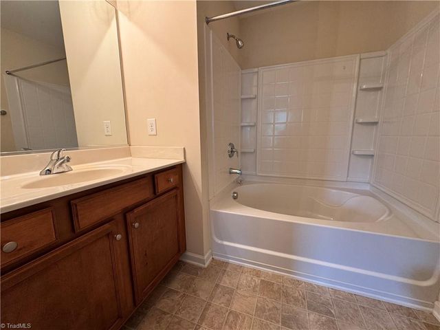 5564 Farm House Trail, Winston-salem, NC 27103