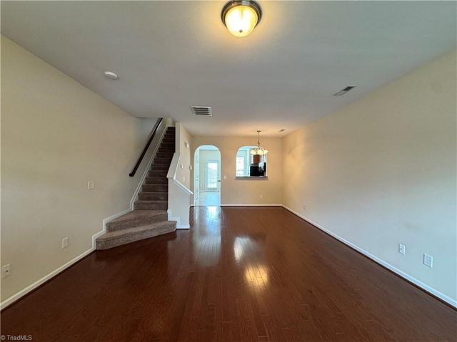 5564 Farm House Trail, Winston-salem, NC 27103