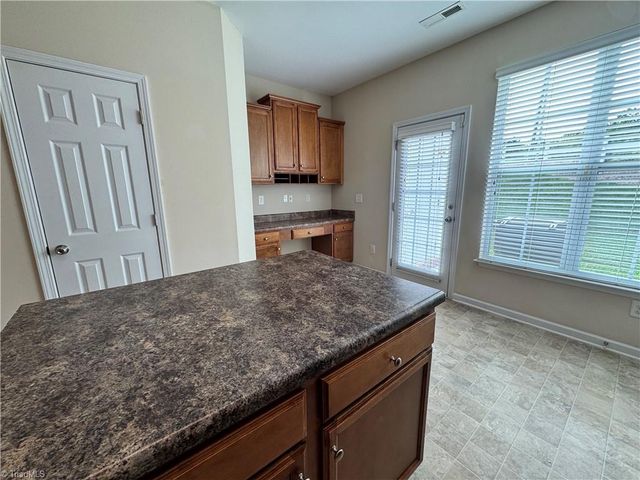 5564 Farm House Trail, Winston-salem, NC 27103