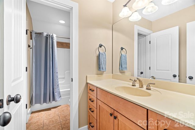 108 Justice Ridge Road, Candler, NC 28715