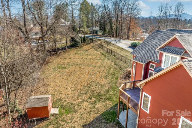 108 Justice Ridge Road, Candler, NC 28715