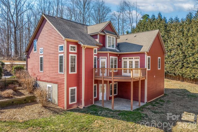 108 Justice Ridge Road, Candler, NC 28715