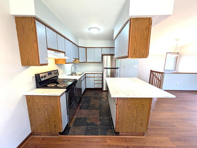 599 Echo Court, Saline, MI 48176