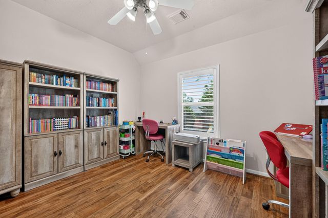 74 Oriel Oaks Circle, The Woodlands, TX 77382