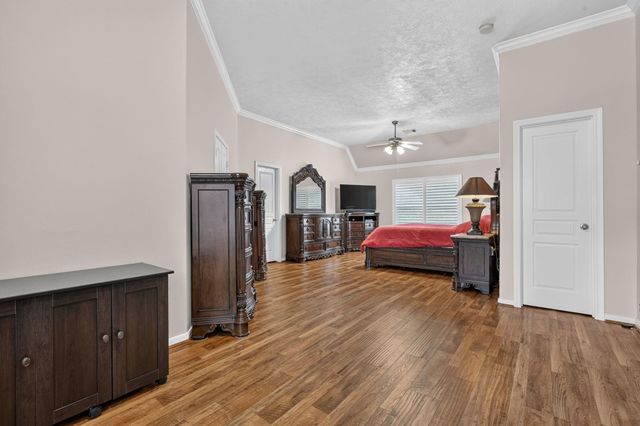 74 Oriel Oaks Circle, The Woodlands, TX 77382