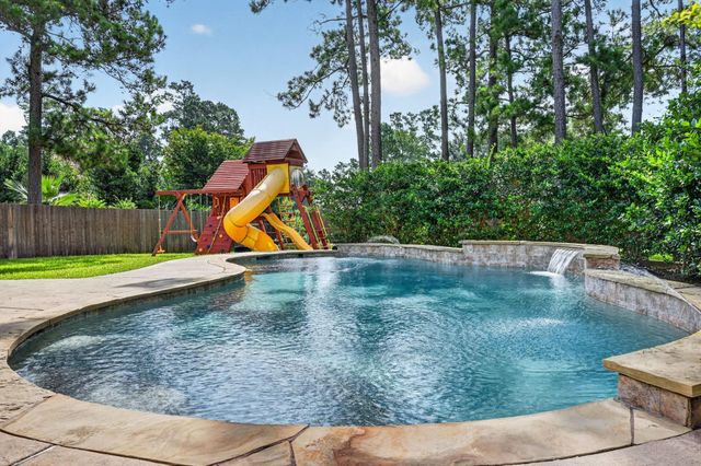 74 Oriel Oaks Circle, The Woodlands, TX 77382