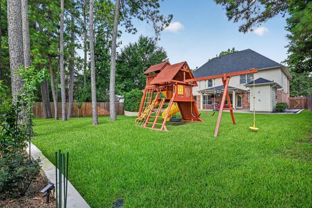 74 Oriel Oaks Circle, The Woodlands, TX 77382