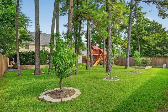 74 Oriel Oaks Circle, The Woodlands, TX 77382