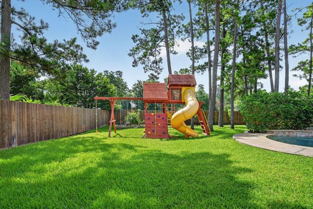 74 Oriel Oaks Circle, The Woodlands, TX 77382